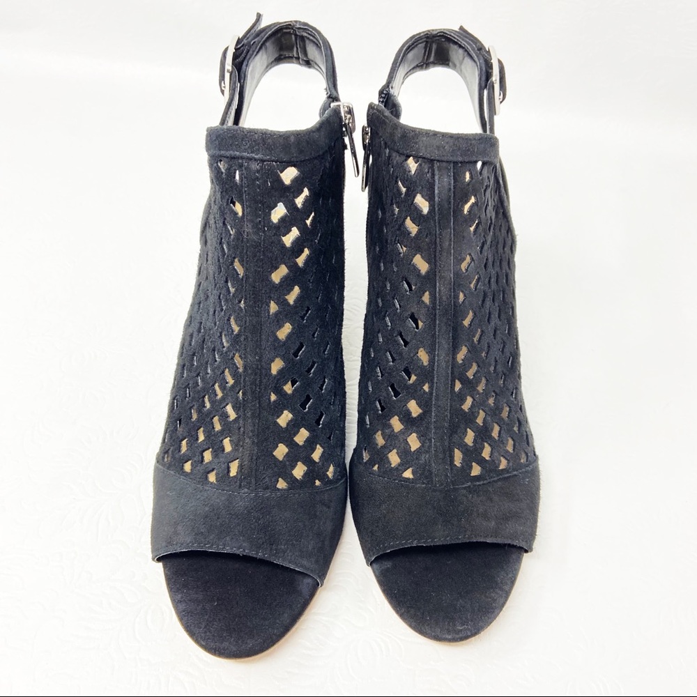 New VINCE CAMUTO EMPERLA cone heel sandals black - Picture 2 of 8